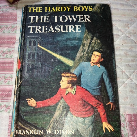 The Tower Treasure Book-Hardy  boys - Picture 1 of 8